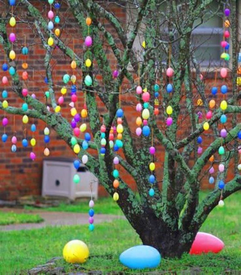 90+ DIY Easter Decorations ideas that are happy & hopeful - Hike n Dip