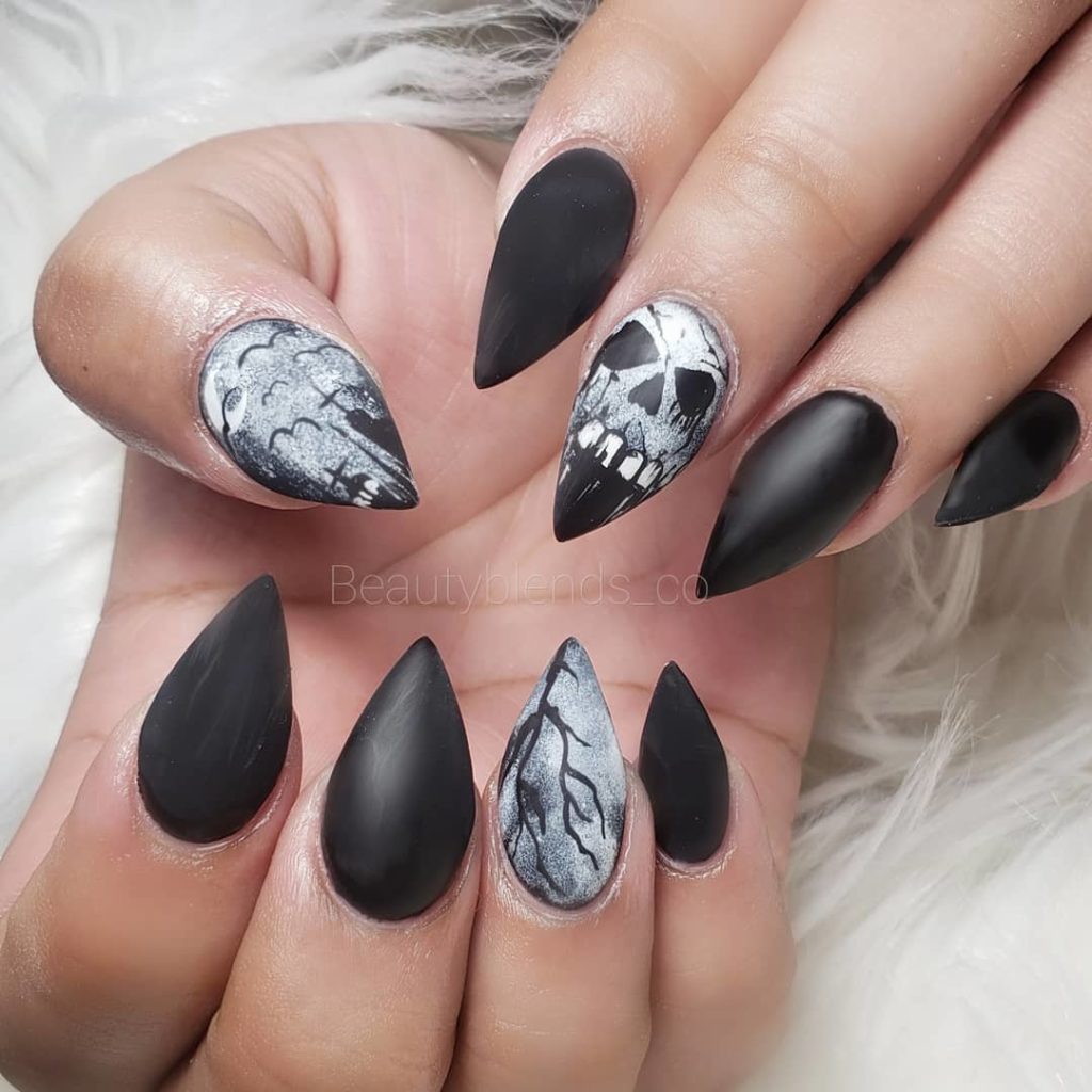 90+ DIY Halloween Nail Art Ideas to get that spooky affair started ...