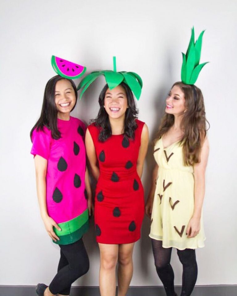 DIY Halloween Costumes For Adults   DIY Fruits Costume 768x960 