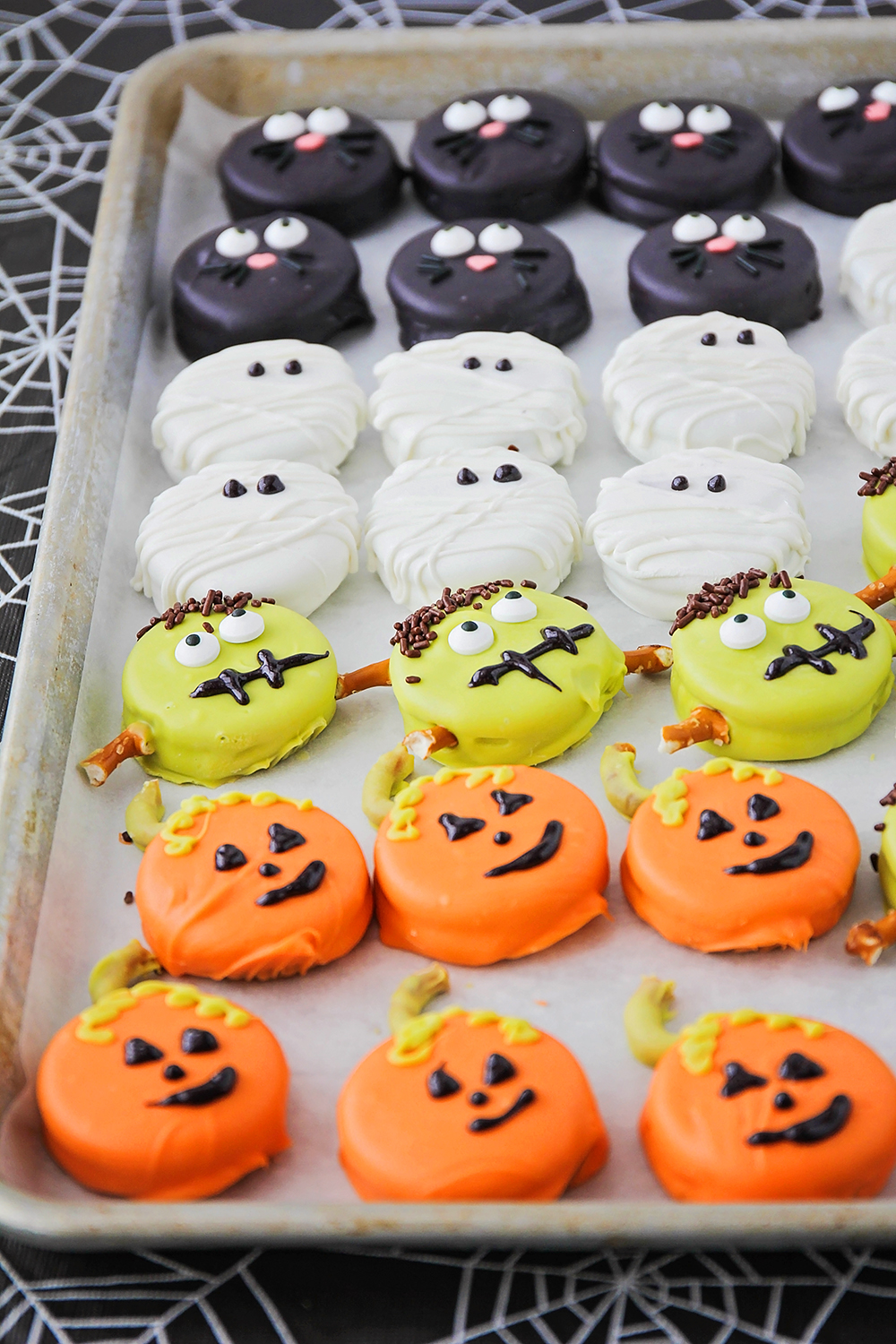 50 Non Scary but cute Halloween Snacks for Kids Party ideas - Hike n Dip