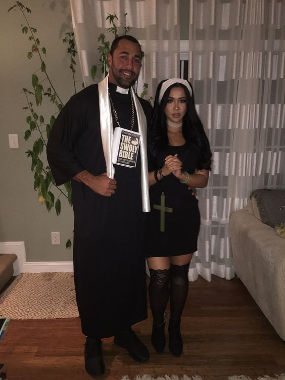 Couples Halloween Costumes