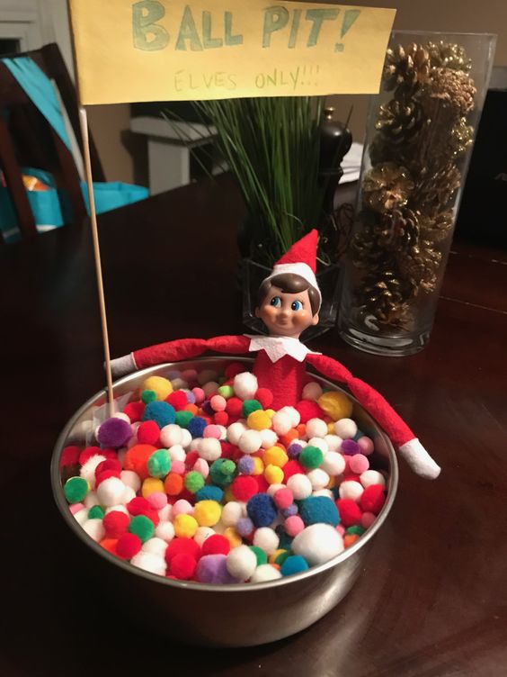 100 Hilarious Elf on the shelf ideas to cherish the sweet Smile on your ...