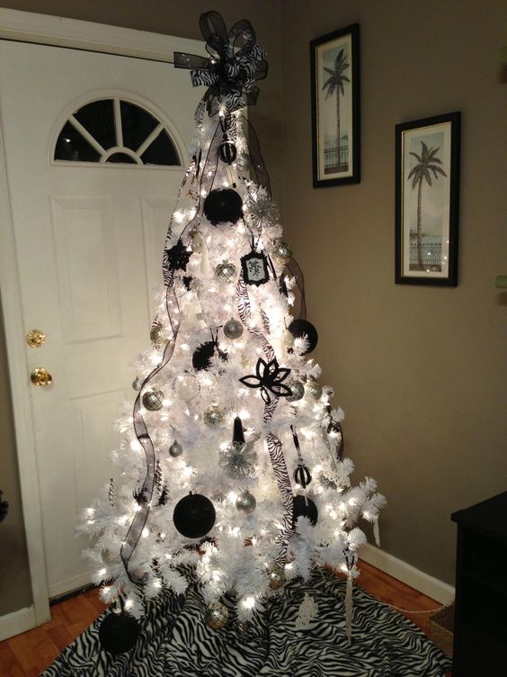 35 Black Christmas Tree Ideas 'coz everything else is just Background ...