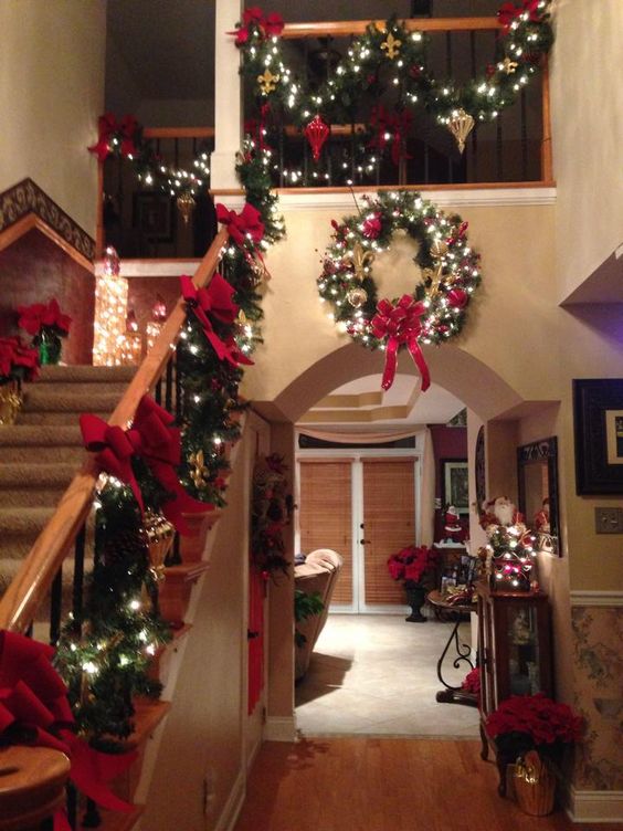 60 Red and Green Christmas Decorations Because Delightful Traditions ...