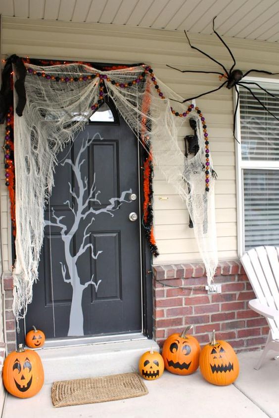 100+ Last-Minute Outdoor Halloween Decor Ideas that are Frighteningly ...