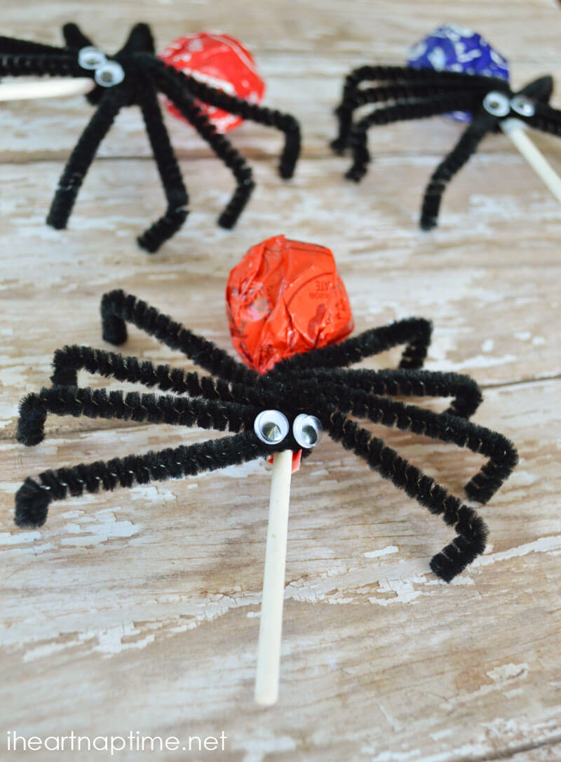 Easy Halloween Crafts for Kids