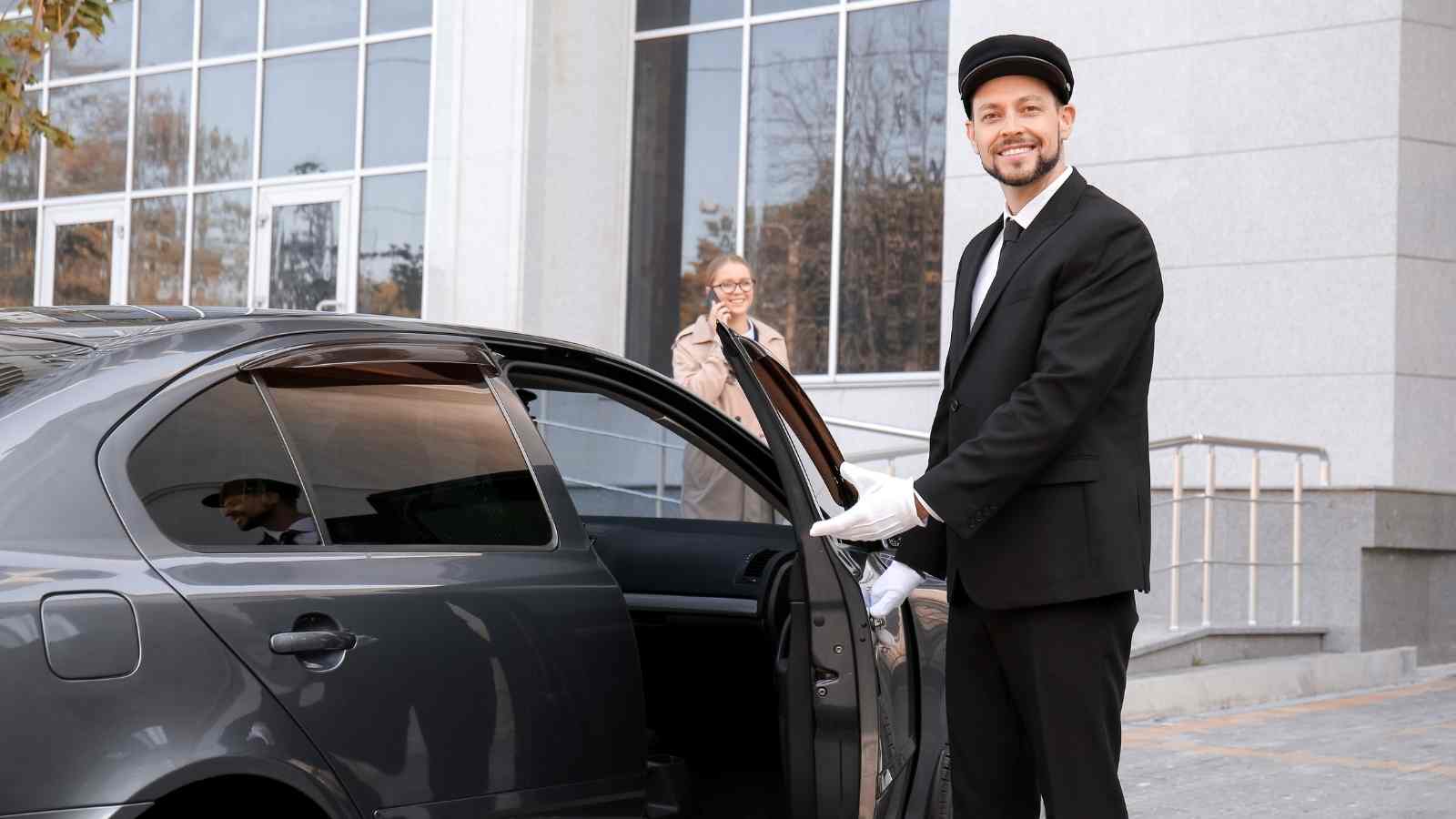 Hiring a Luxury Car Chauffeur